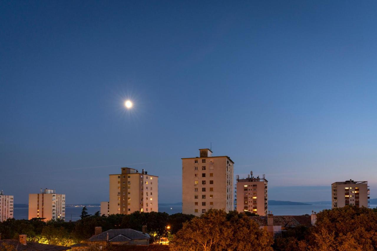 Paha-Paha Modern Apartment With Sea View, Fast Wi-Fi, And Free Parking! Rijeka Exteriör bild
